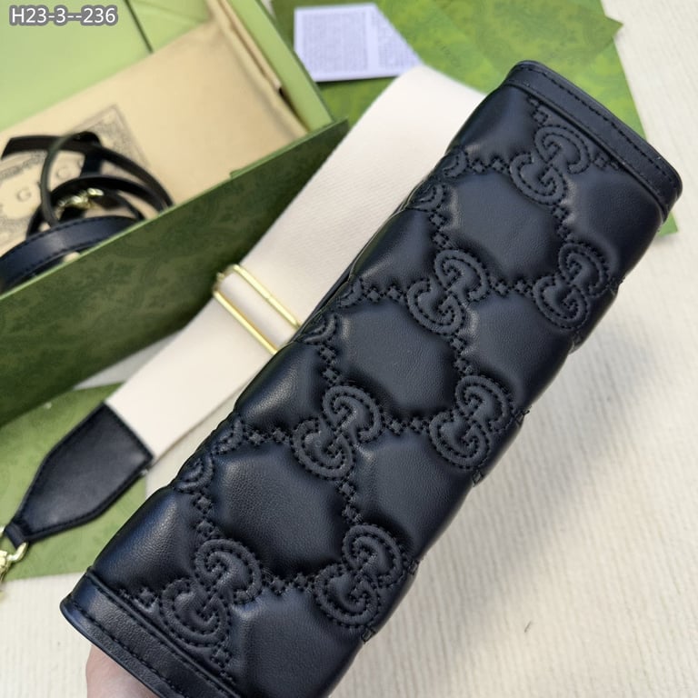 Gucci MATELASSE WALLET BLACK 23CM