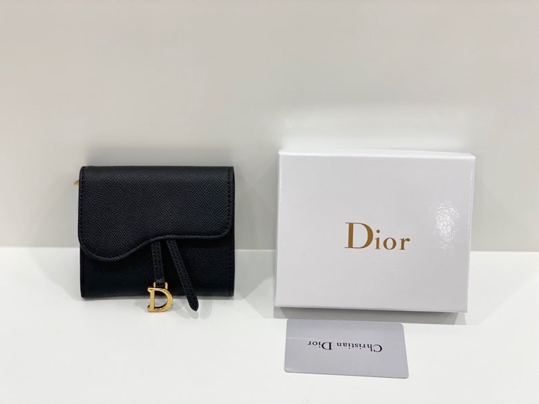 dir SADDLE LOTUS WALLET BLACK SKIN 11CM S5652CCEH M900
