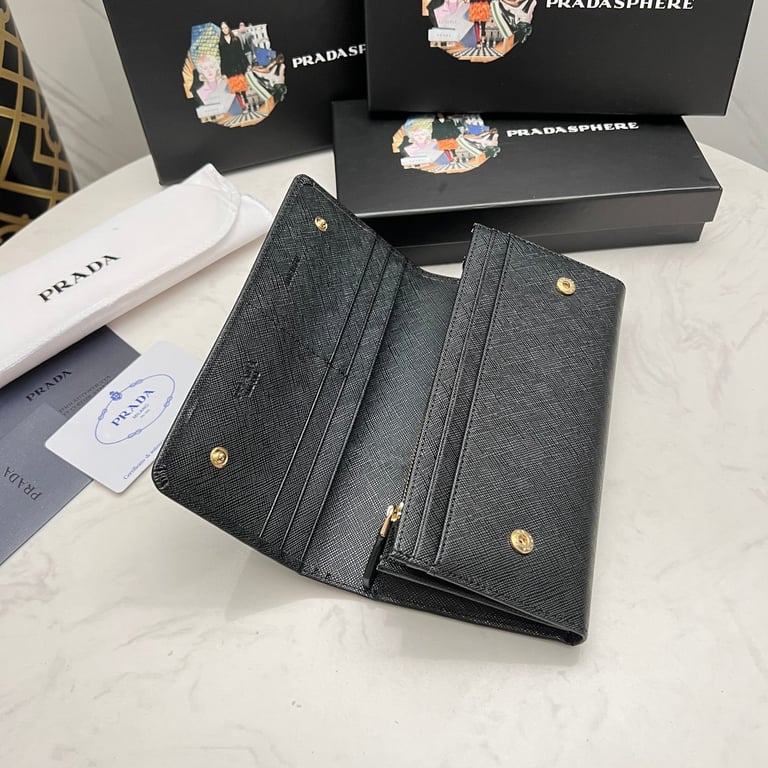 PR SAFFIANO LEATHER FLAP LONG WALLET BLACK AND GOLD 19CM 1MH132 ZLP F061H