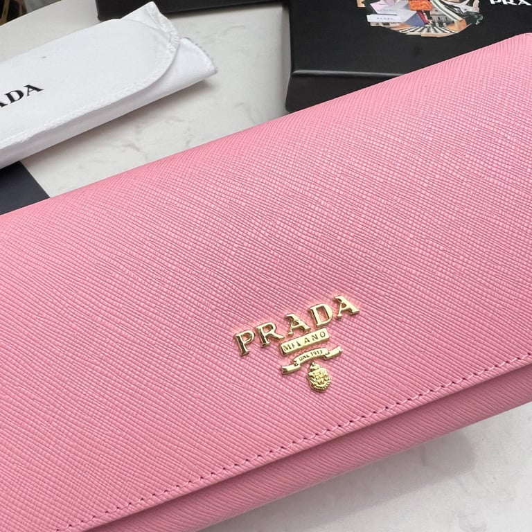 PR SAFFIANO LEATHER FLAP LONG WALLET PETAL PINK AND GOLD 19CM 1MH132 ZLP F0FZ3