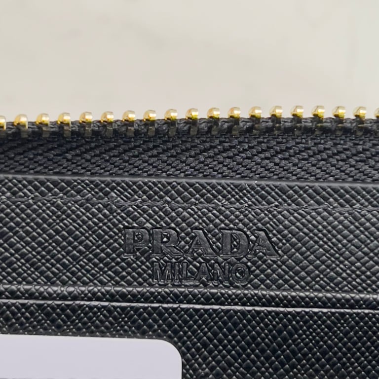 PR LARGE SAFFIANO LEATHER WALLET FULL BLACK 19CM 1ML506 QWA F0505