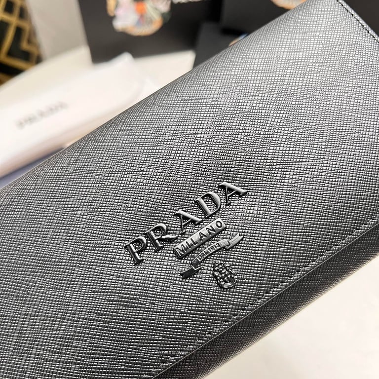 PR SAFFIANO MONOCHROME FLAP LONG WALLET FULL BLACK 19CM 1MH132 ZLP F061H