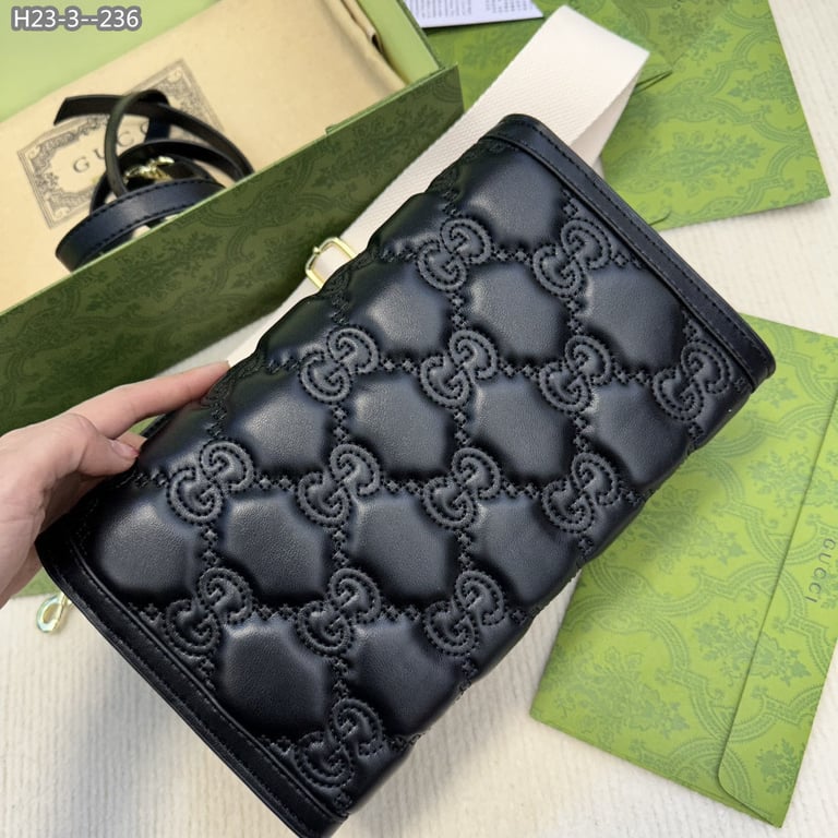 Gucci MATELASSE WALLET BLACK 23CM