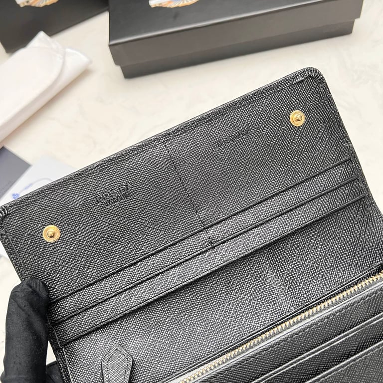 PR SAFFIANO MONOCHROME FLAP LONG WALLET FULL BLACK 19CM 1MH132 ZLP F061H