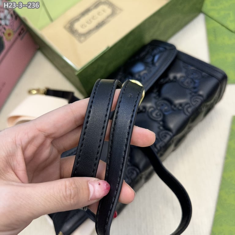 Gucci MATELASSE WALLET BLACK 23CM