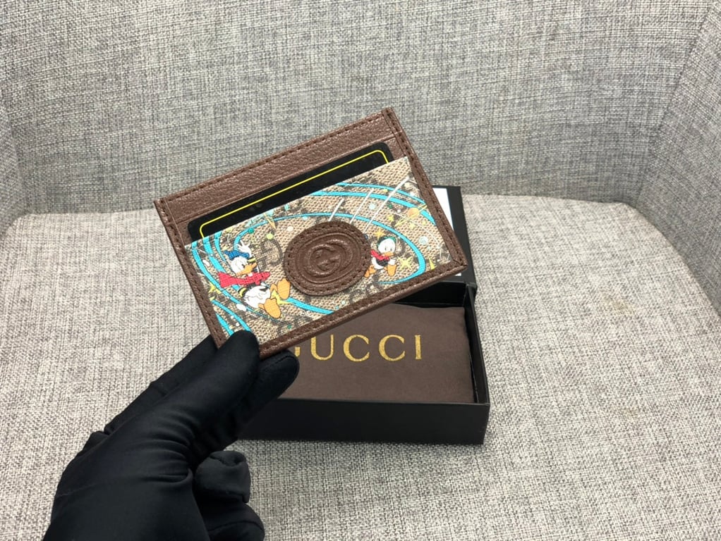 Gucci X DISNEY DONALD DUCK WALLET BROWN 10CM