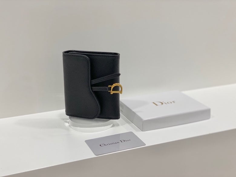 dir SADDLE LOTUS WALLET BLACK SKIN 11CM S5652CCEH M900