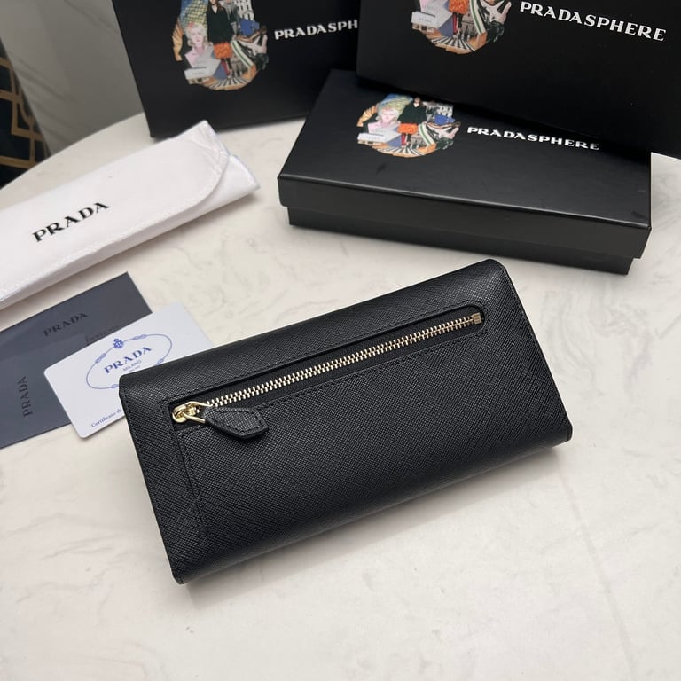 PR SAFFIANO LUX LEATHER FLAP CONTINENTAL BLACK WALLET 19CM