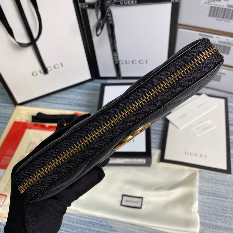 Gucci MARMONT MATELASSÉ ZIP AROUND WALLER 19CM BLACK