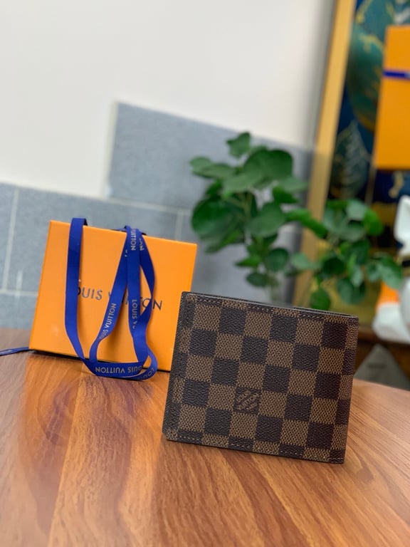 LOUIS VUITTON DAMIER BROWN COATED CANVAS 11CM N60053