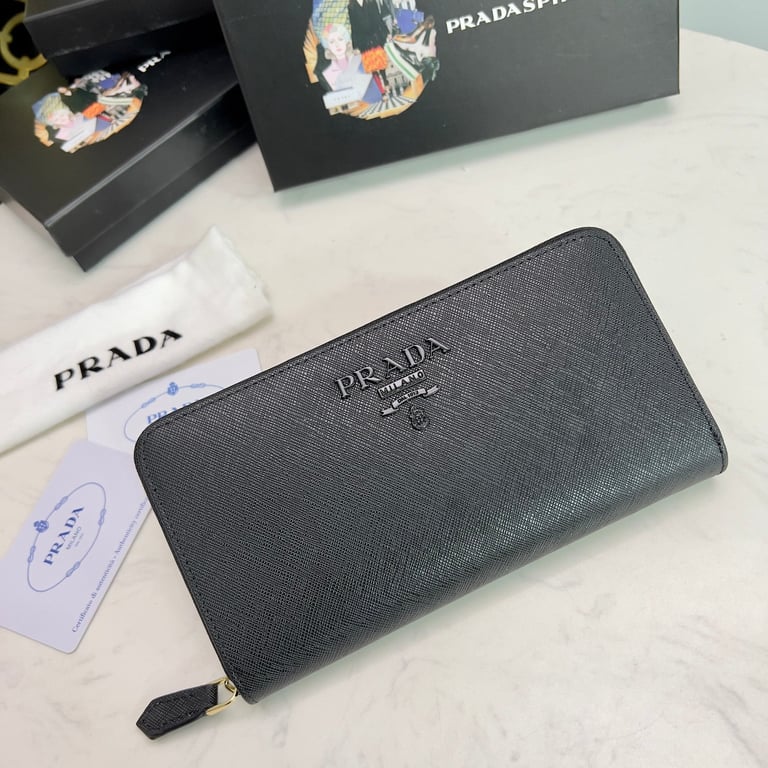 PR LARGE SAFFIANO LEATHER WALLET FULL BLACK 19CM 1ML506 QWA F0505