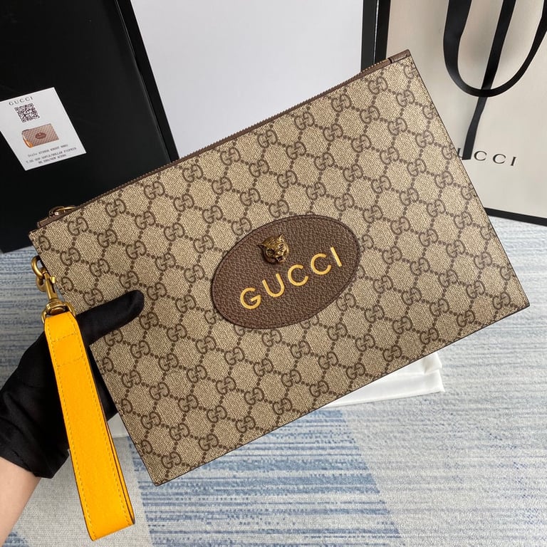 Gucci NEO  SUPREME POUCH Neo 30.5CM BEGIE 473956 K9GOT 8861