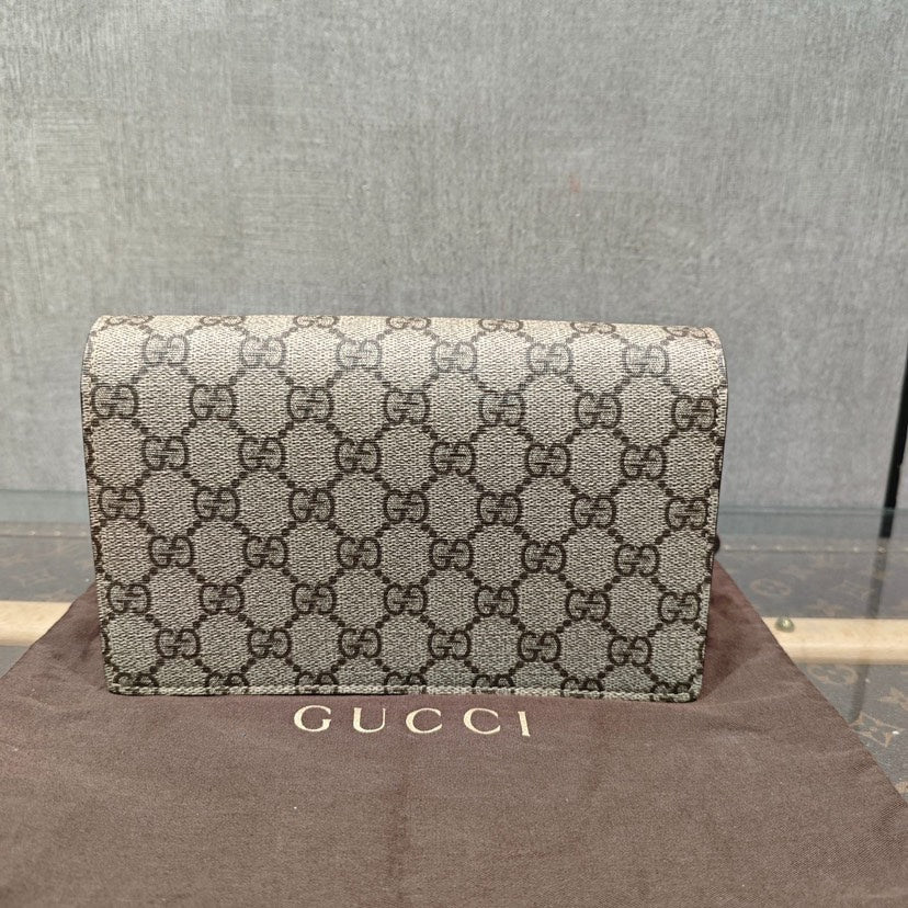 Gucci Heart Motif Beige Red Monogram Canvas WOC 20x12.5x4cm Chain Shoulder Bag