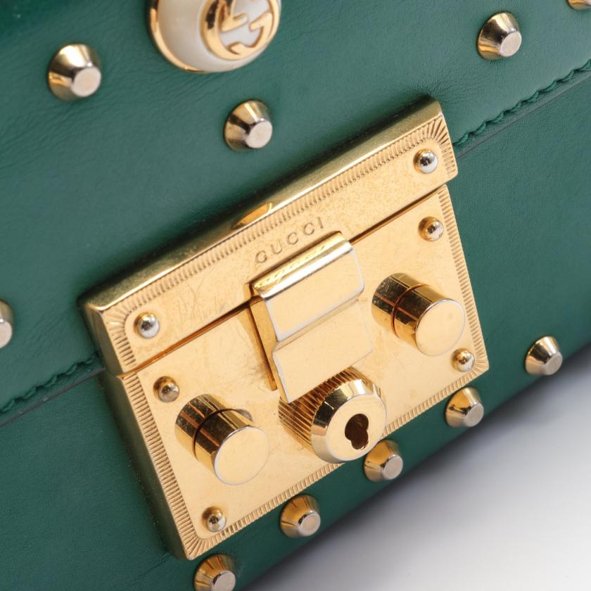 Gucci GG Supreme Chain Shoulder Bag Green Leather with Fake Pearl Studs