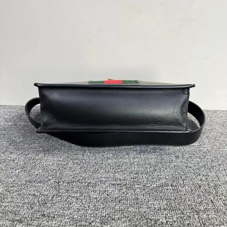 Gucci SyLouis Vuittonie Black Leather Shoulder Bag Medium