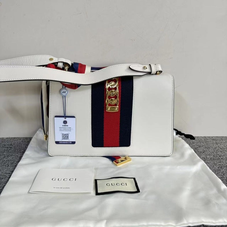 Gucci SyLouis Vuittonie White Leather Shoulder Bag with Dustbag
