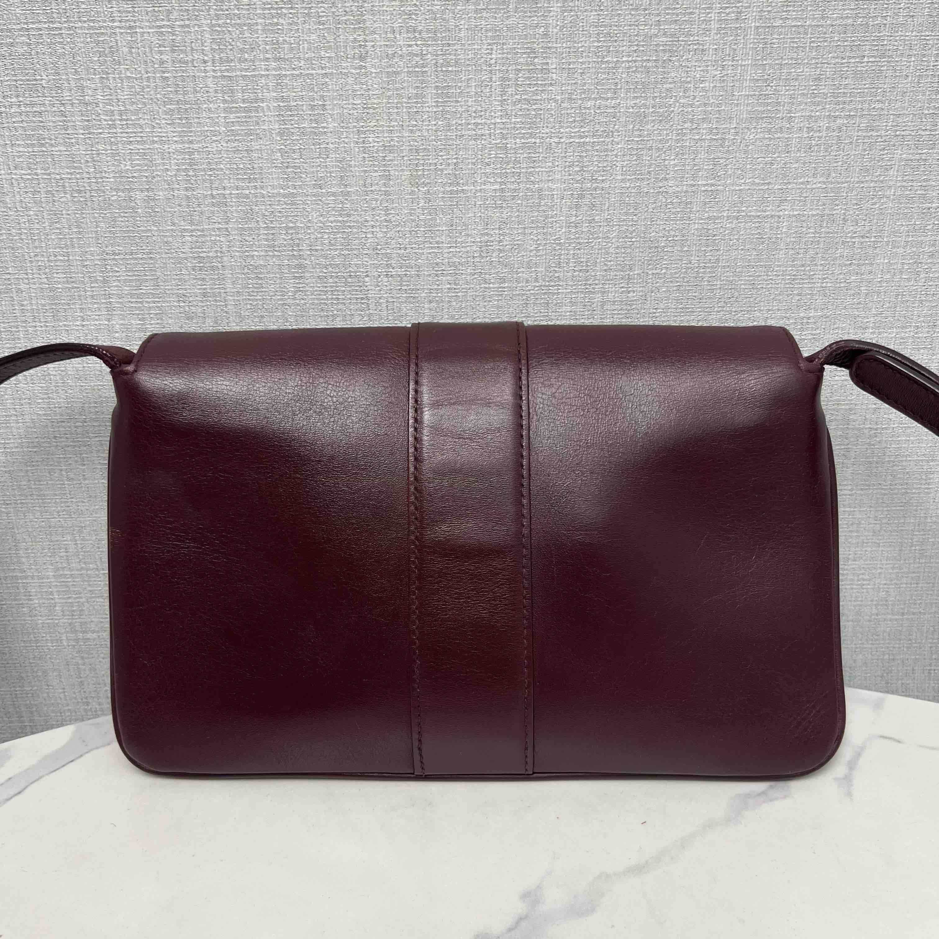 Gucci GG Marmont Burgundy Leather Shoulder Bag Medium