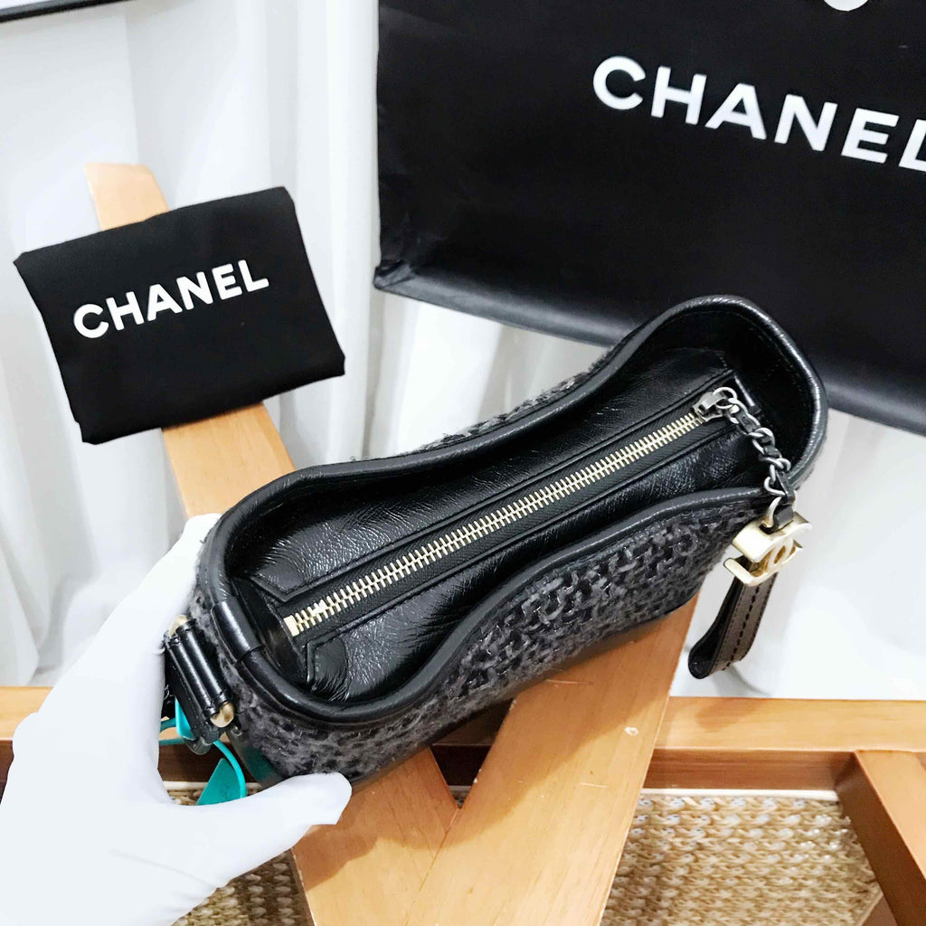 Chanel Wandering Black Tweed Leather Shoulder Bag Medium