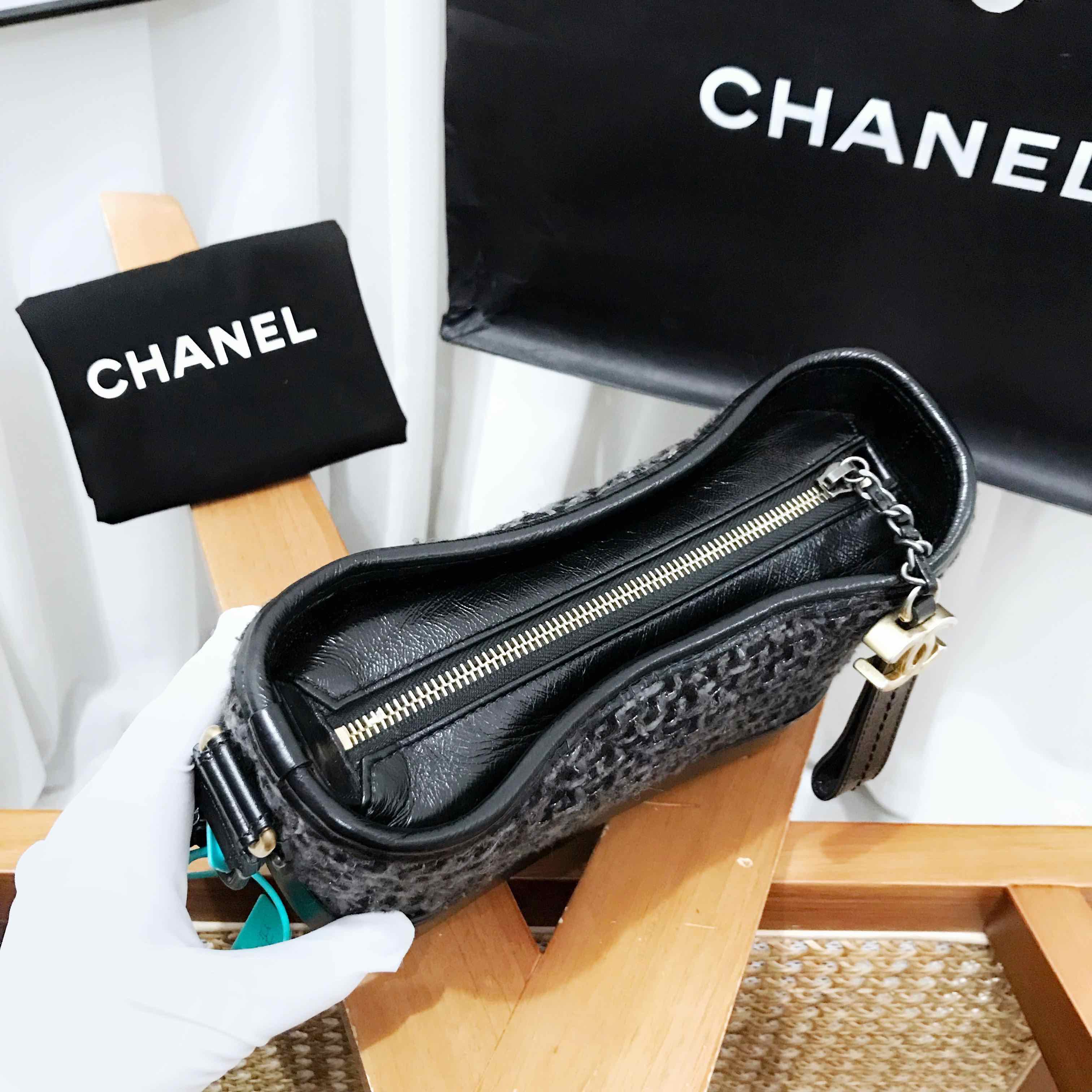 Chanel Wandering Black Tweed Leather Shoulder Bag Medium