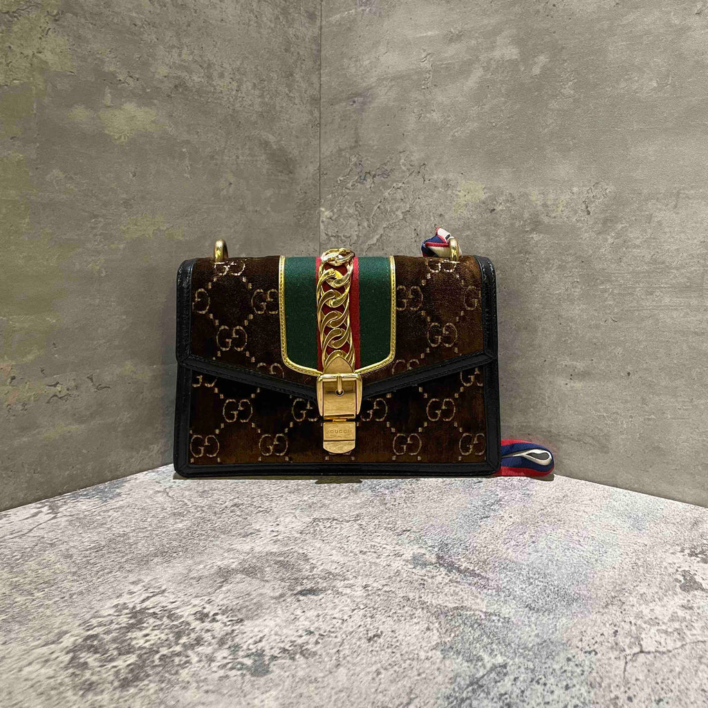 Gucci SyLouis Vuittonie Brown VeLouis Vuittonet Monogram Shoulder Bag Medium