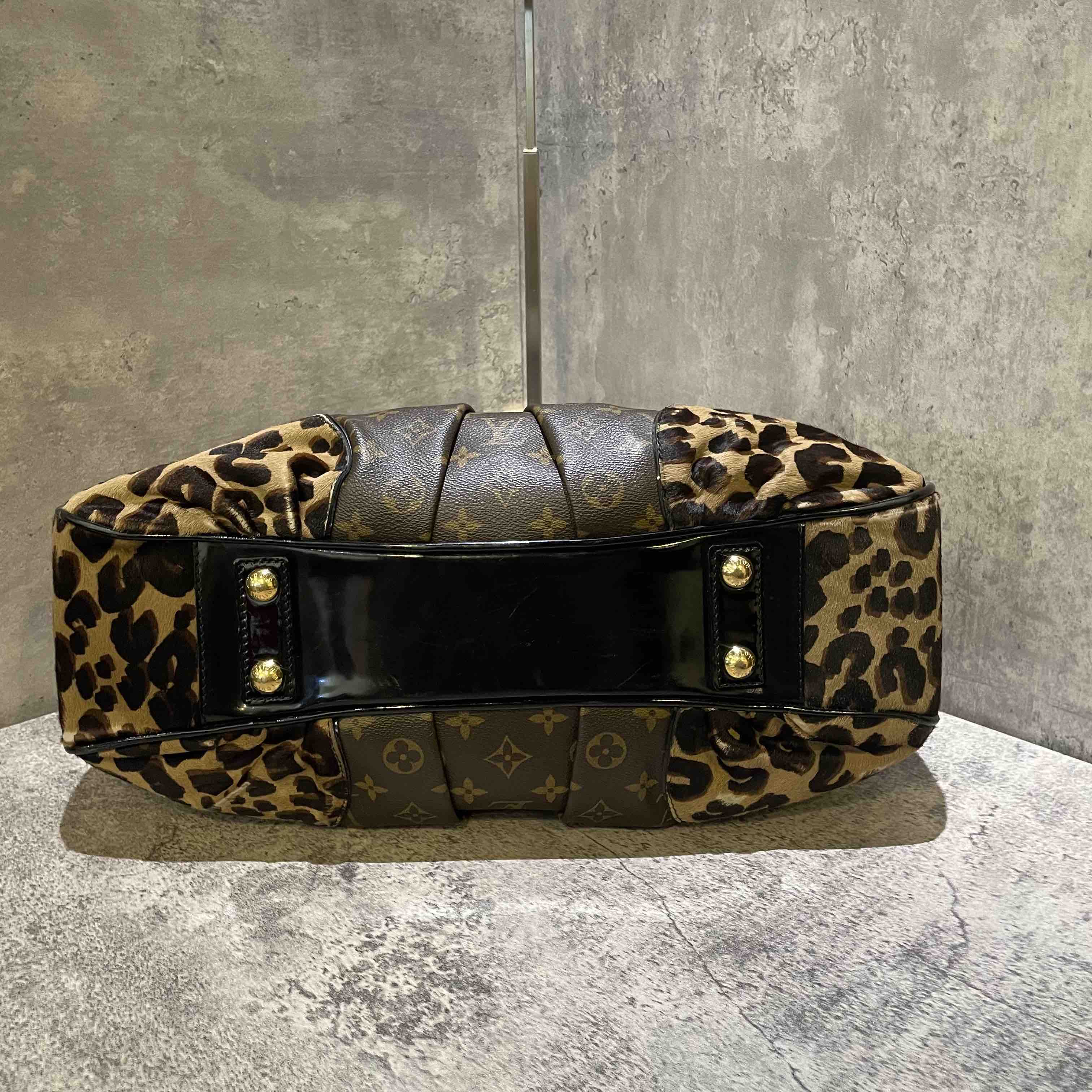 Louis Vuitton Leopard Print Monogram Canvas Shoulder Bag Vintage