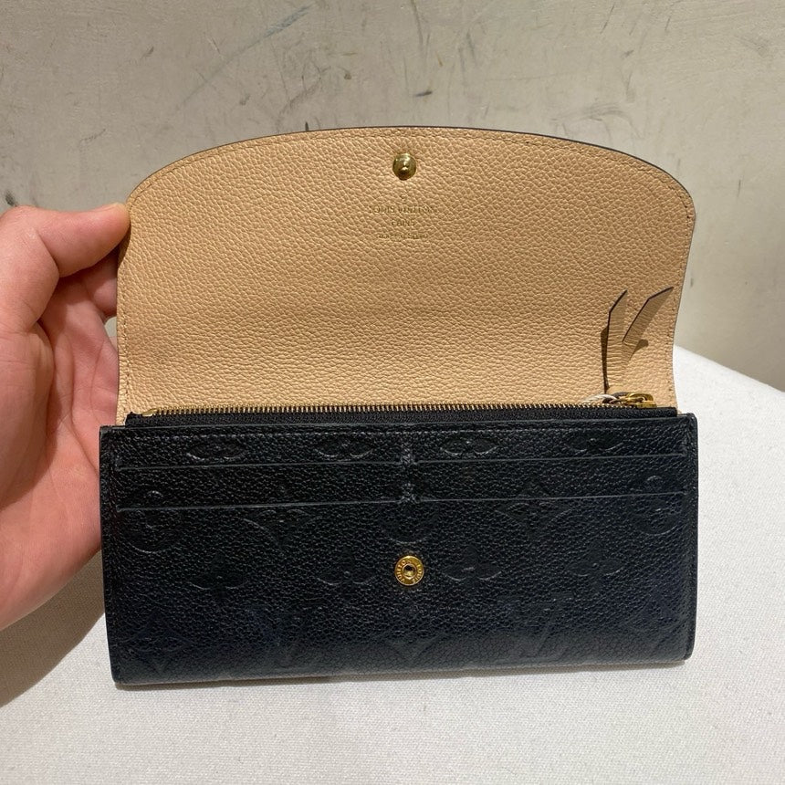Louis Vuitton Black Monogram Leather Wallet Clutch