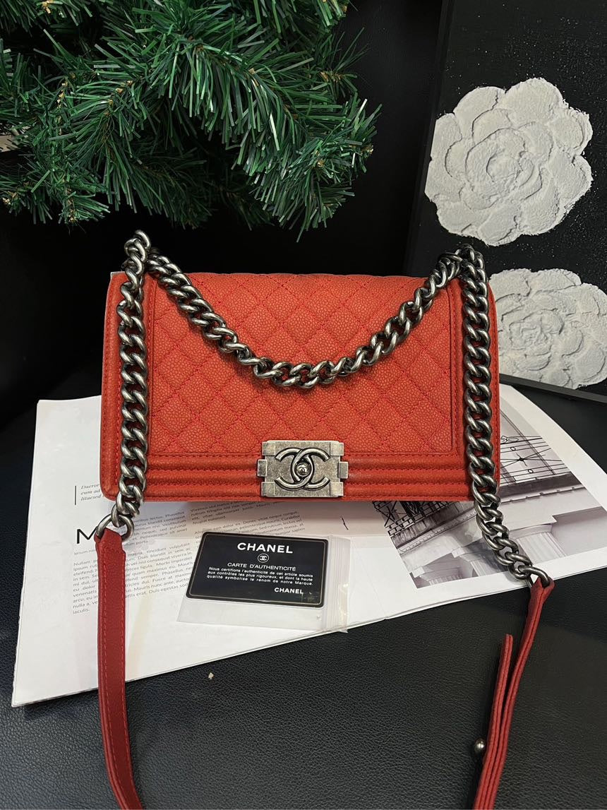 Chanel Red MeDiorum LeBoy Crossbody Bag SiLouis Vuittoner Chain