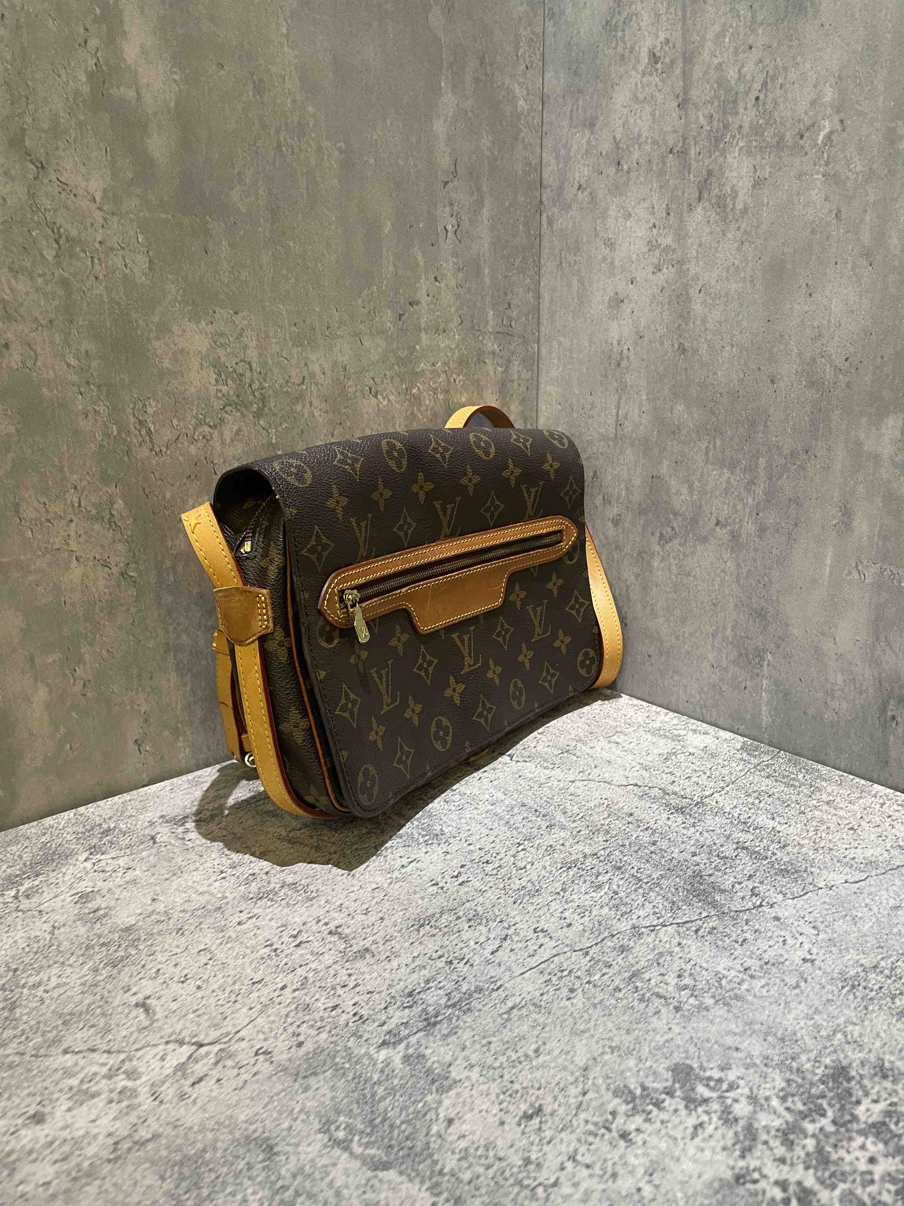 Louis Vuitton Monogram Canvas Crossbody Vintage Brown MeDiorum