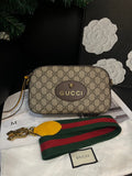 Gucci Tiger Head Beige Gucci Supreme Camera Crossbody Bag MeDiorum