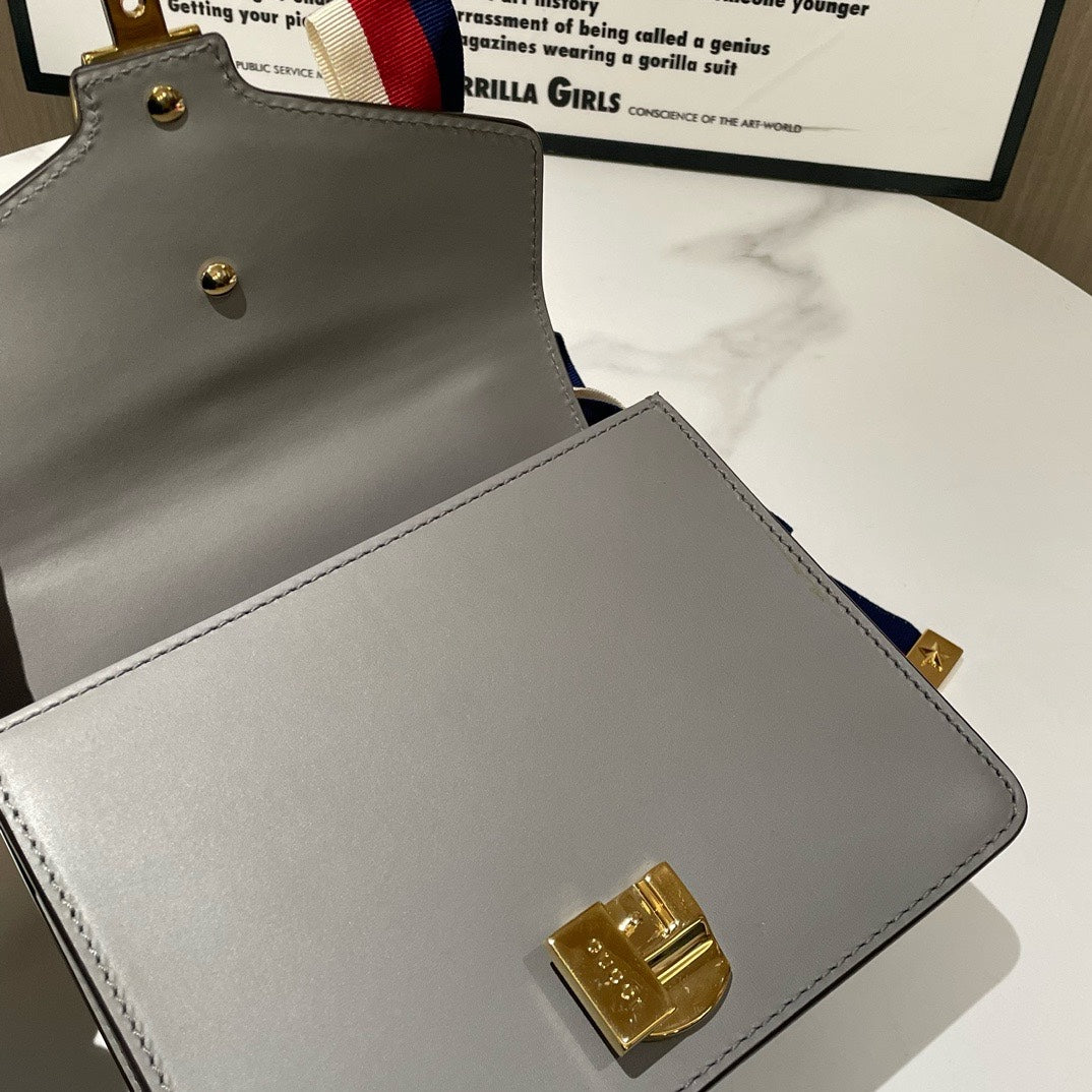 Gucci SyLouis Vuittonie Small Grey Leather Shoulder Bag