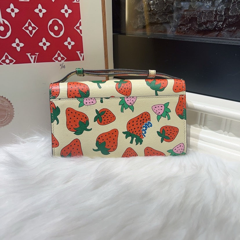 Gucci Strawberries Print GG Supreme Mini Shoulder Bag Cream