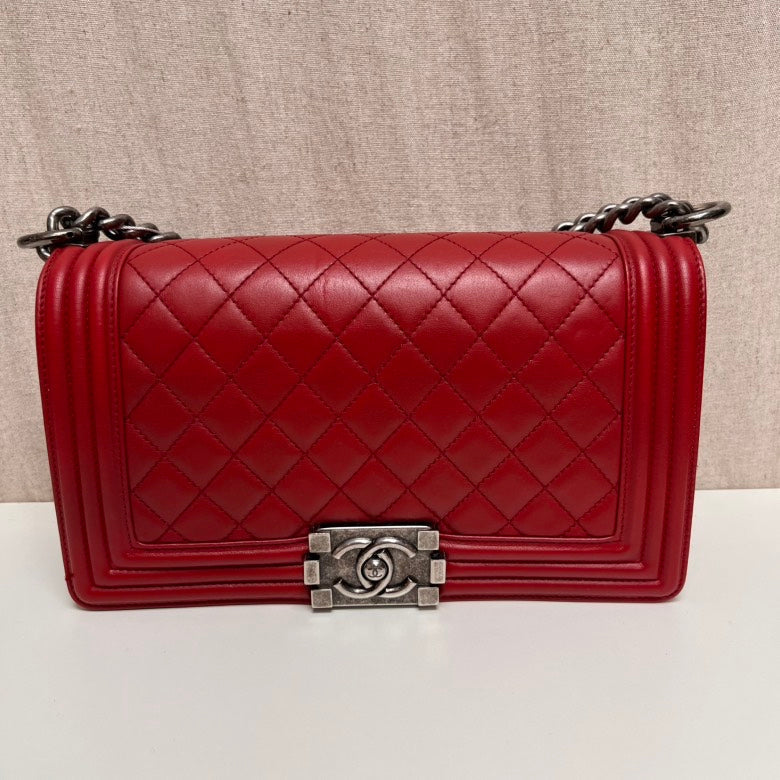 Chanel Le Boy Red Quilted Leather Shoulder Bag Medium