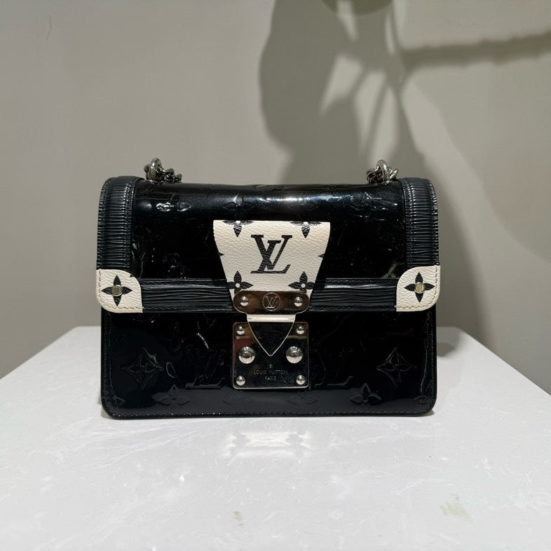 Louis Vuitton Black Patent Epi Leather Crossbody Bag MeDiorum