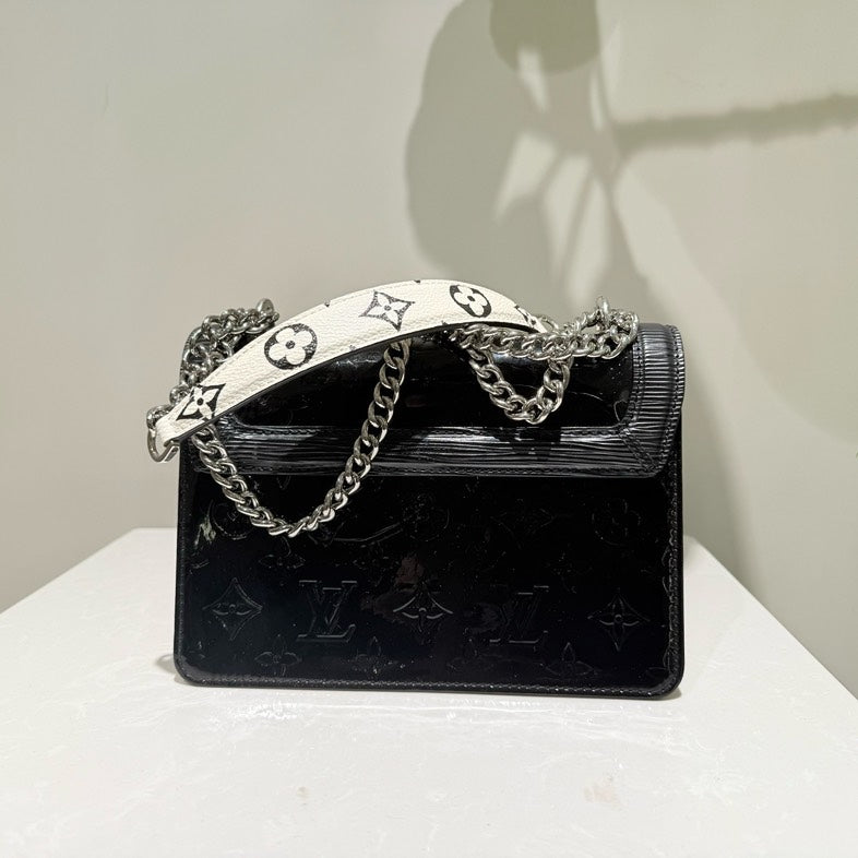 Louis Vuitton Black Patent Epi Leather Crossbody Bag MeDiorum