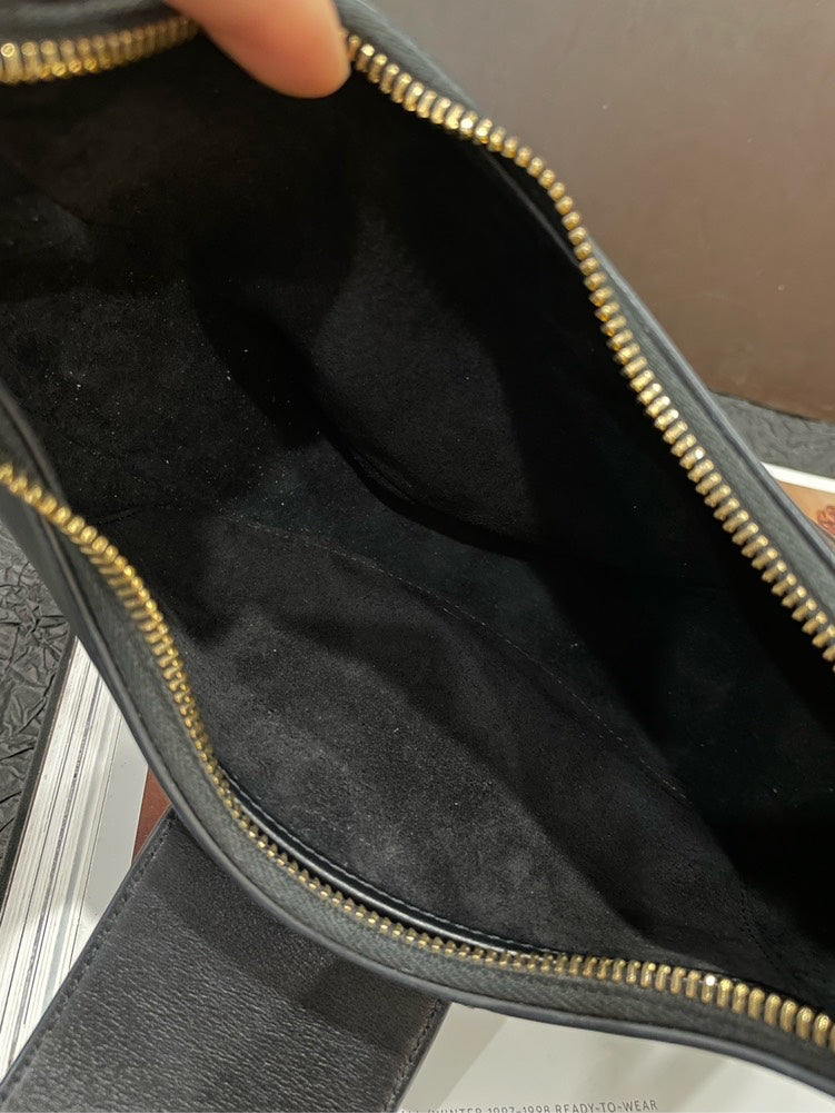 Celineline Triomphe Ave Black Leather Hobo Shoulder Bag Medium