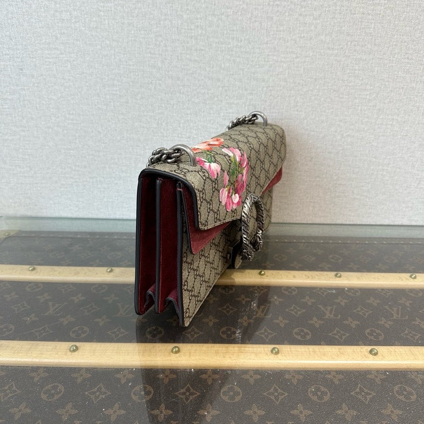 Gucci Dionysus GG Supreme Floral Shoulder Bag Beige