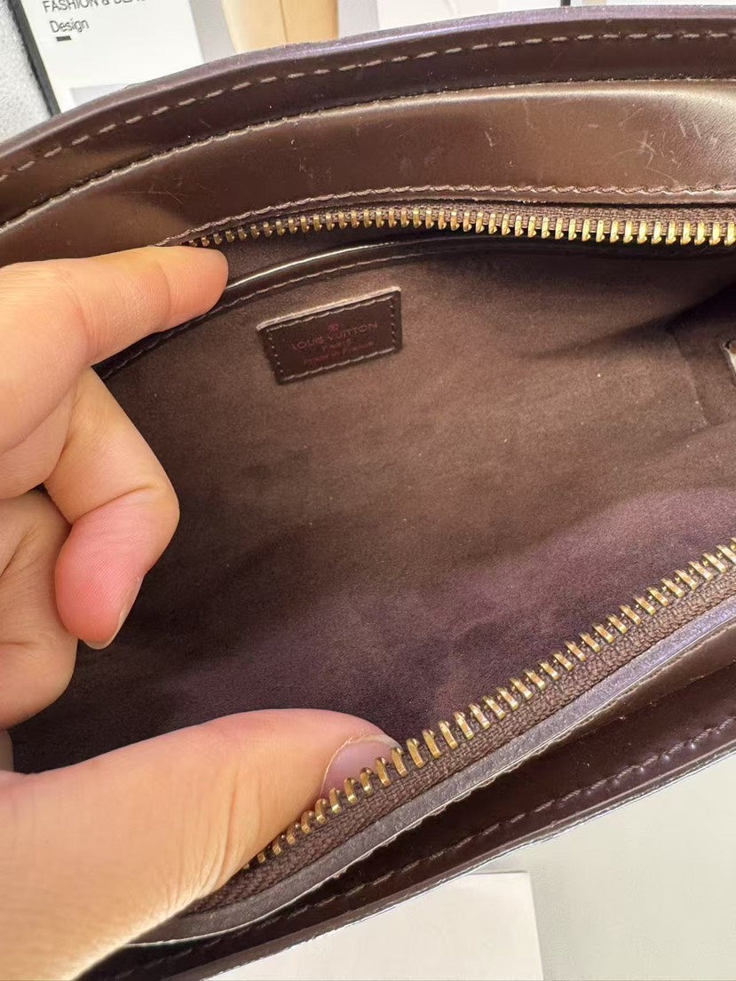Louis Vuitton Pochette Damier Ebene Clutch