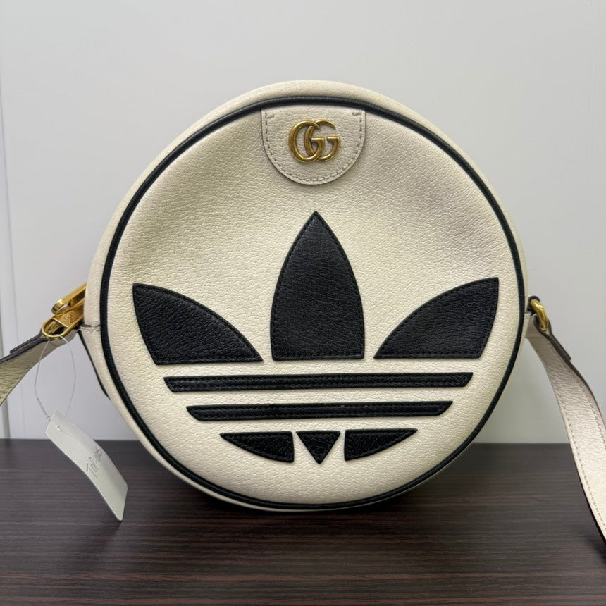 Gucci x ADiordas Circle Leather Crossbody White