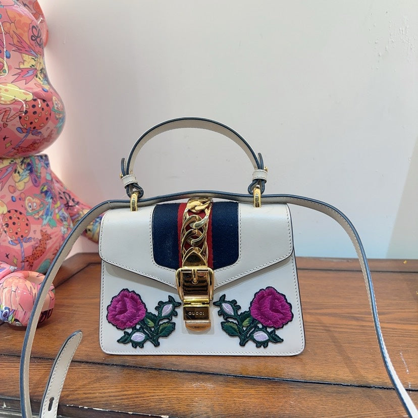 Gucci SyLouis Vuittonie White Shoulder Bag