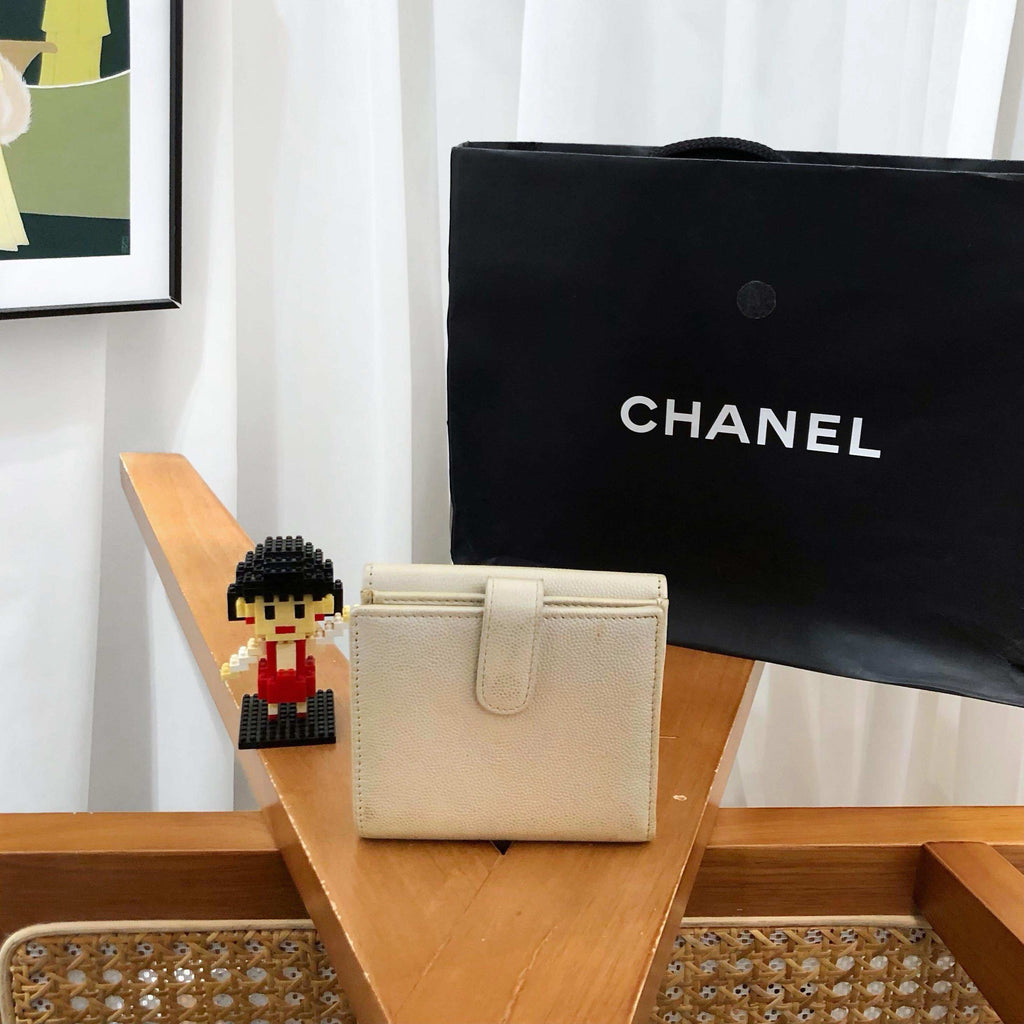 Chanel Beige Wallet - Preloved Classic Style