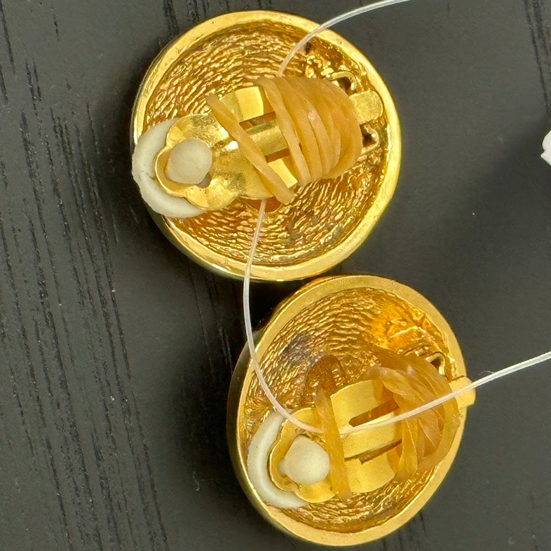 Pre-loved Chanel Classic Gold Earrings 4209