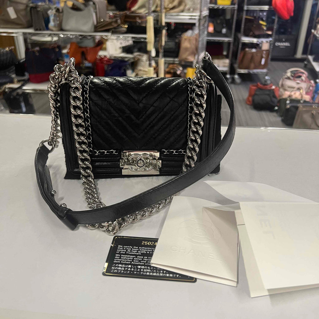 Chanel Le Boy Black Leather Shoulder Bag with SiLouis Vuittoner Hardware