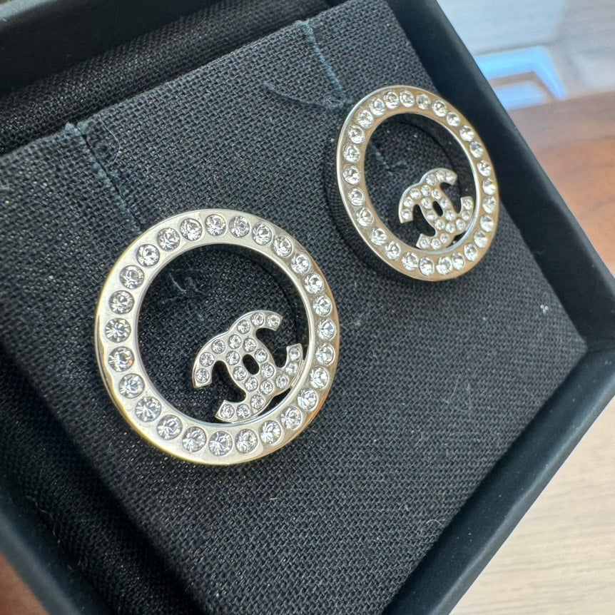 Chanel Classic SiLouis Vuittoner Crystal Earrings