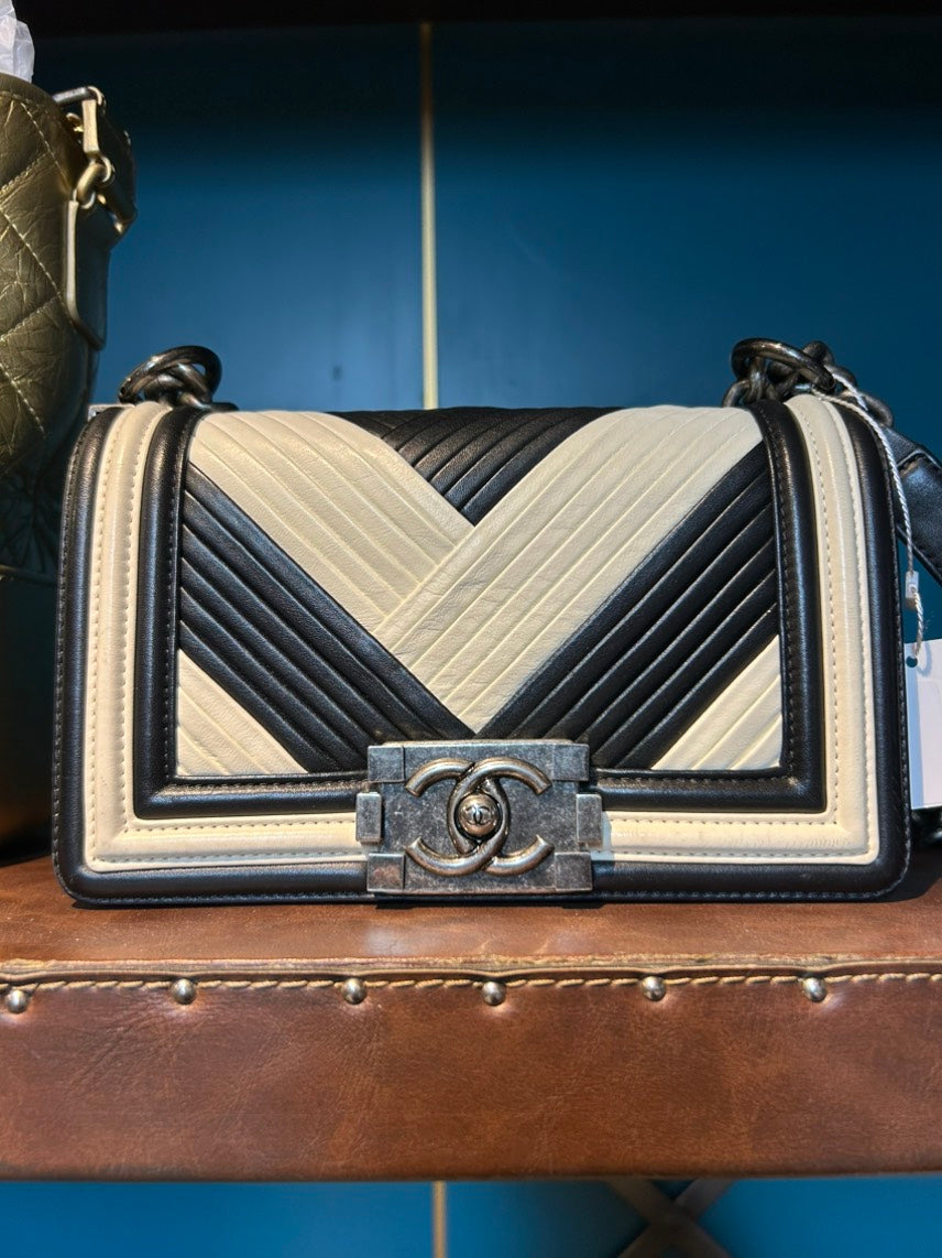 Chanel Boy Bag Black & Beige Leather Shoulder Bag