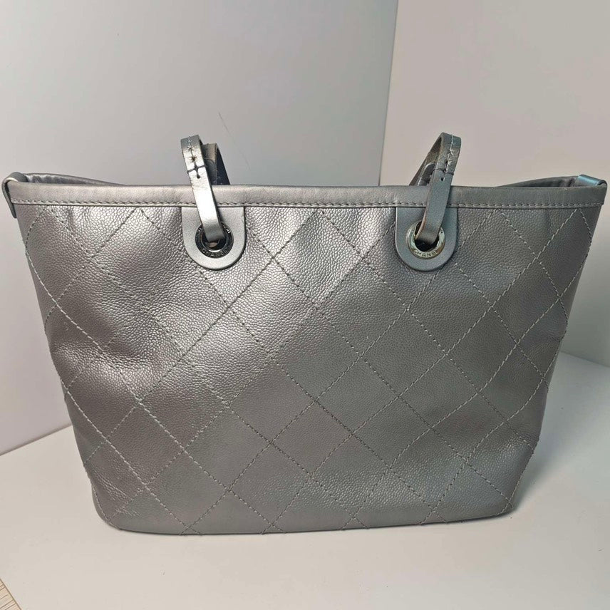 Chanel Caviar Tote SiLouis Vuittoner Shoulder Bag