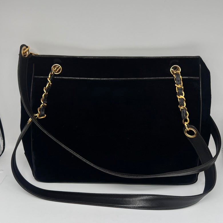 Chanel VeLouis Vuittonet & Leather Chain Shoulder Bag in Black