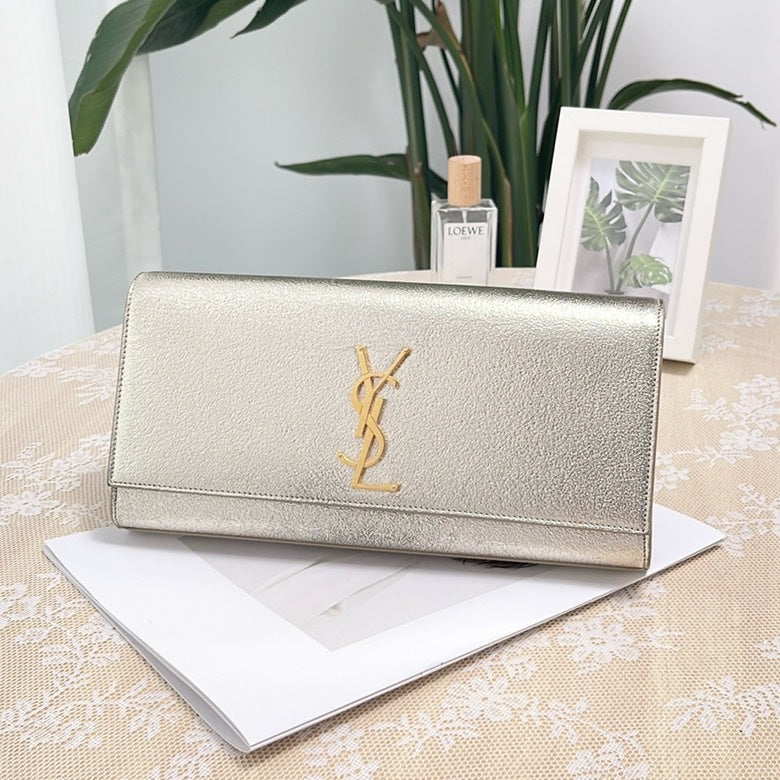 Pre-loved YSL SiLouis Vuittoner Metallic Leather Clutch Bag