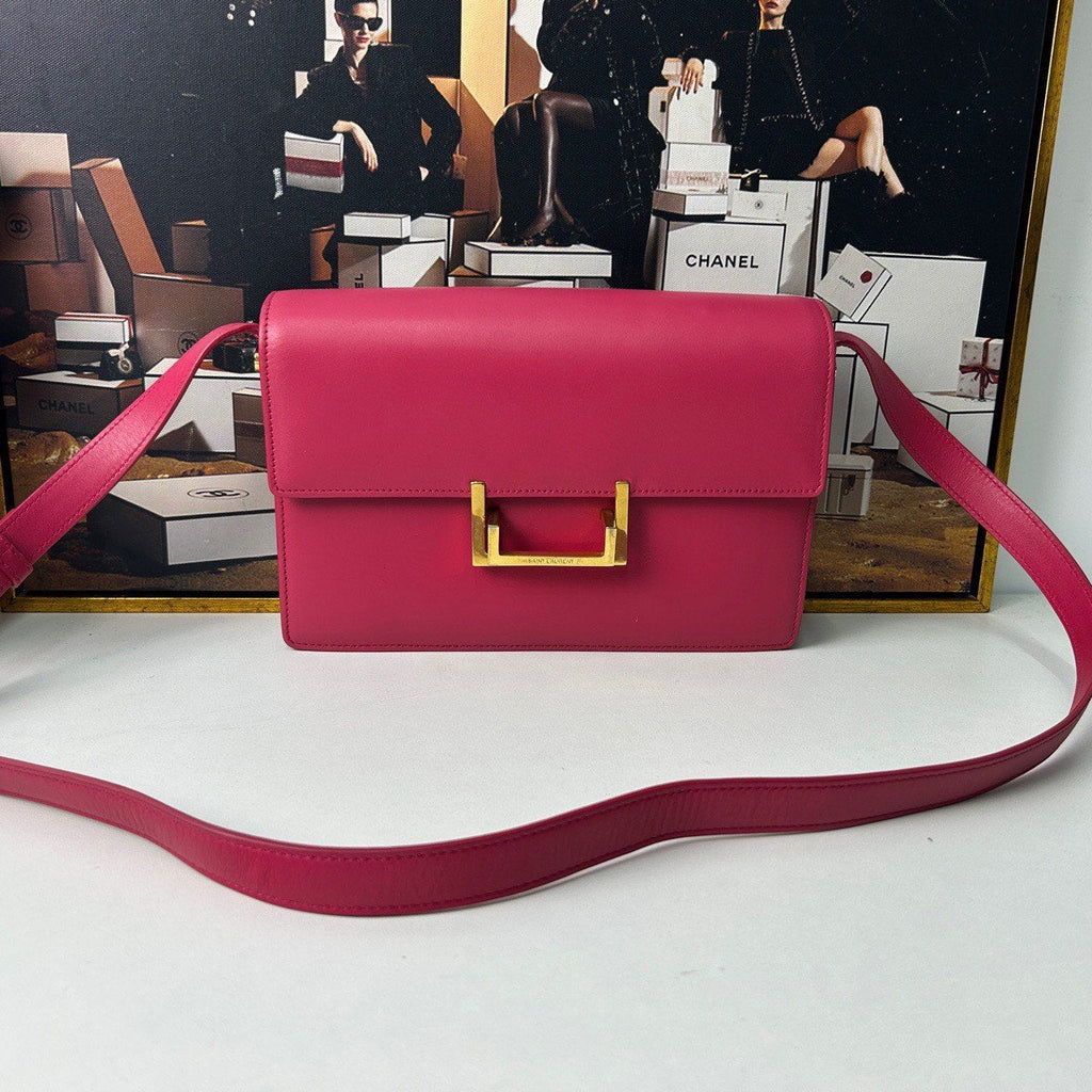 Saint Laurent Lulu Shoulder Bag in Pink Leather - Designer Handbag (11733714)