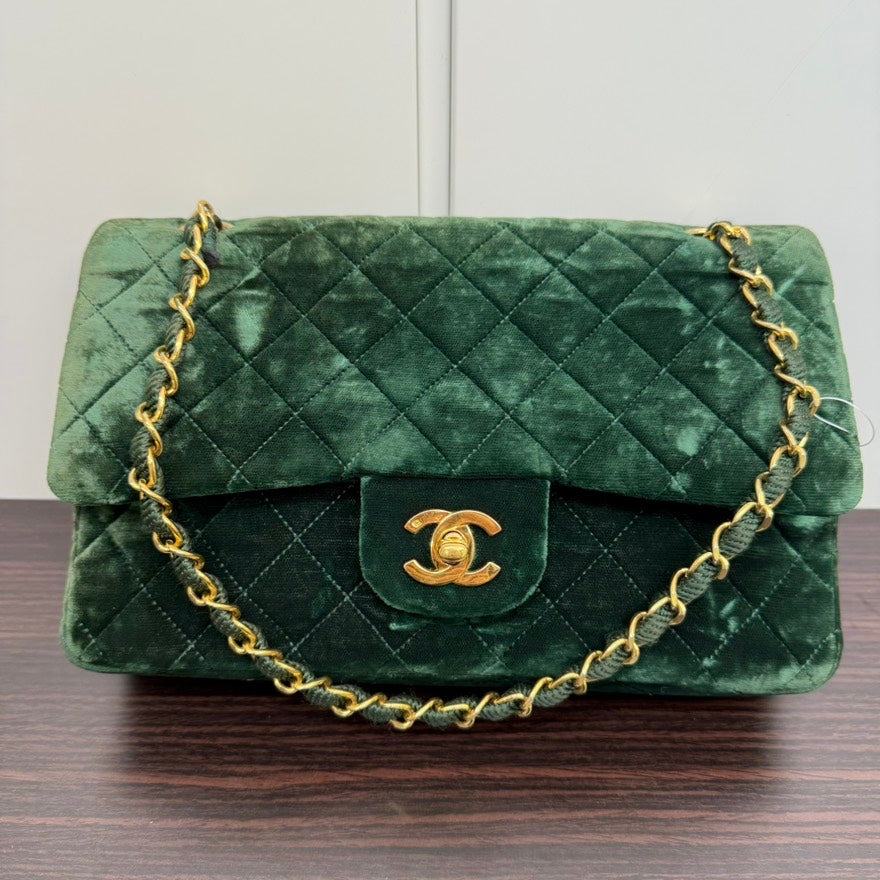 Vintage Chanel VeLouis Vuittonet Classic Double Flap Bag LB110101 Green Shoulder Bag