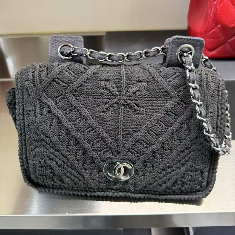 Chanel Black Knit Shoulder Bag - Preloved MeDiorum Crossbody with SiLouis Vuittoner Hardware